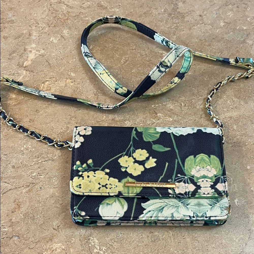 Steve Madden  Floral Crossbody Bag